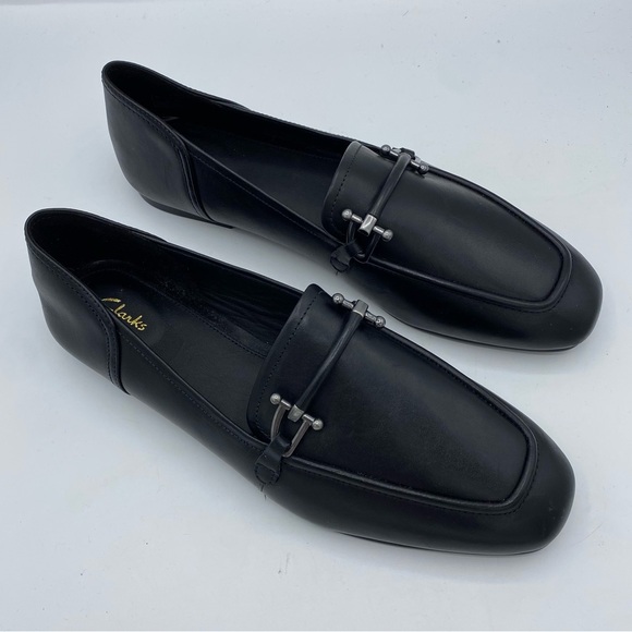 Clarks black leather Pure2 Loafer size 10 neutral minimalist preppy old money - Picture 1 of 5